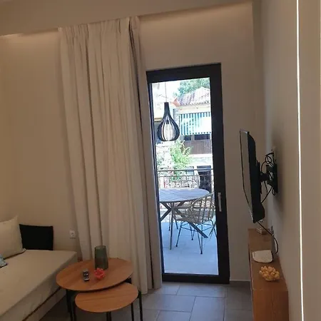 Vista Al Mare Luxury 酒店 *